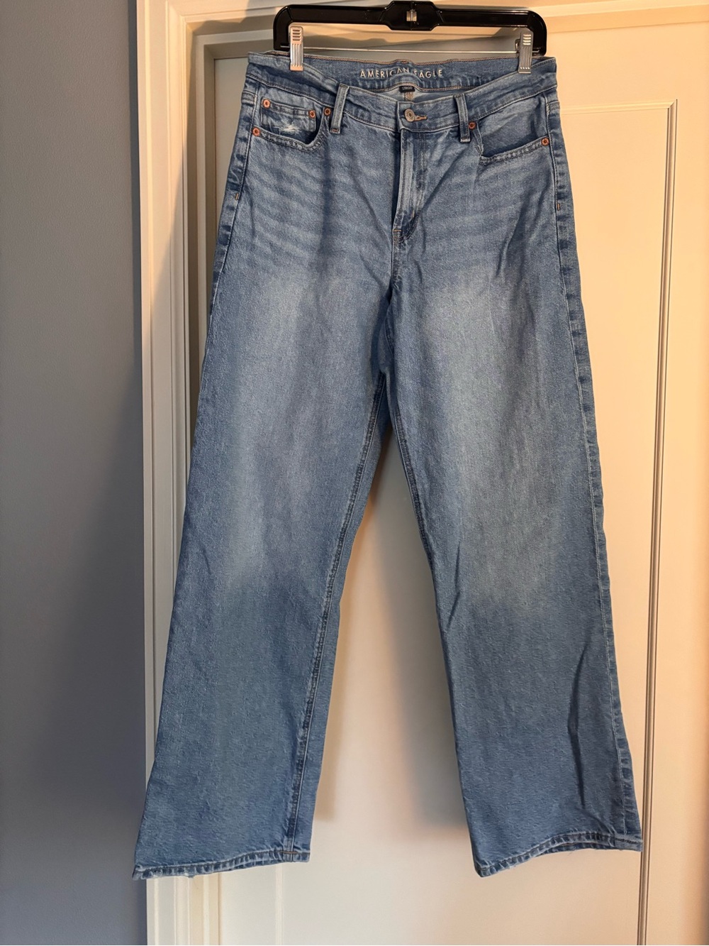 Women’s American Eagle Stovepipe Medium Indigo Strigid Jeans